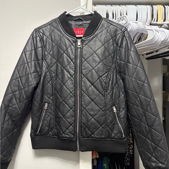 GUESS Black Quilted Jacket - Picture 1 of 4